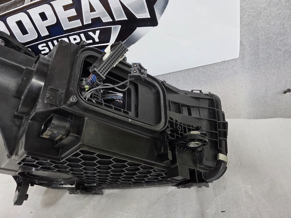 2022-25 MERCEDES W206 C-CLASS C300 LEFT LH DRIVER LED HEADLIGHT OEM A2069061303