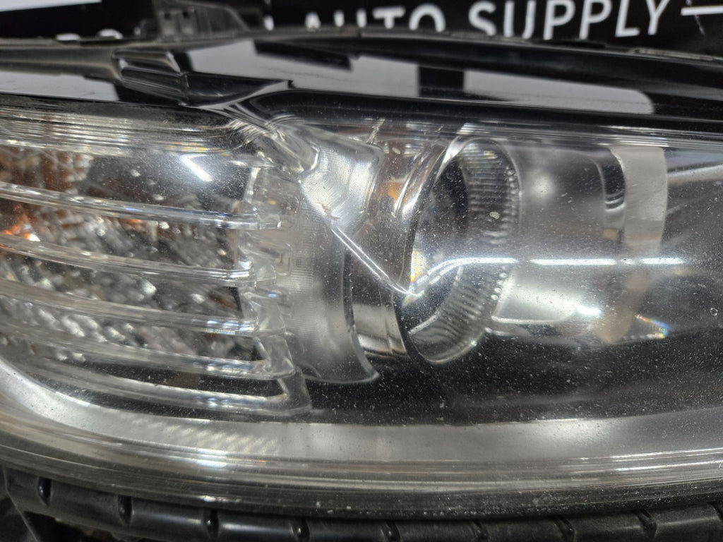 2013-2016 Ford Fusion Halogen Right Side Headlight Assembly OEM DS73-13W029-CD
