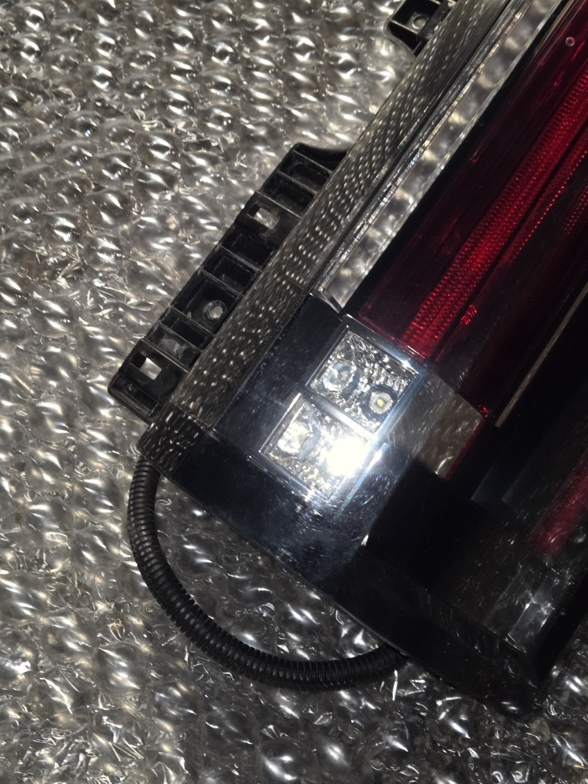 2015-2020 Cadillac Escalade Right RH Passenger Side LED Taillight OEM 84211921