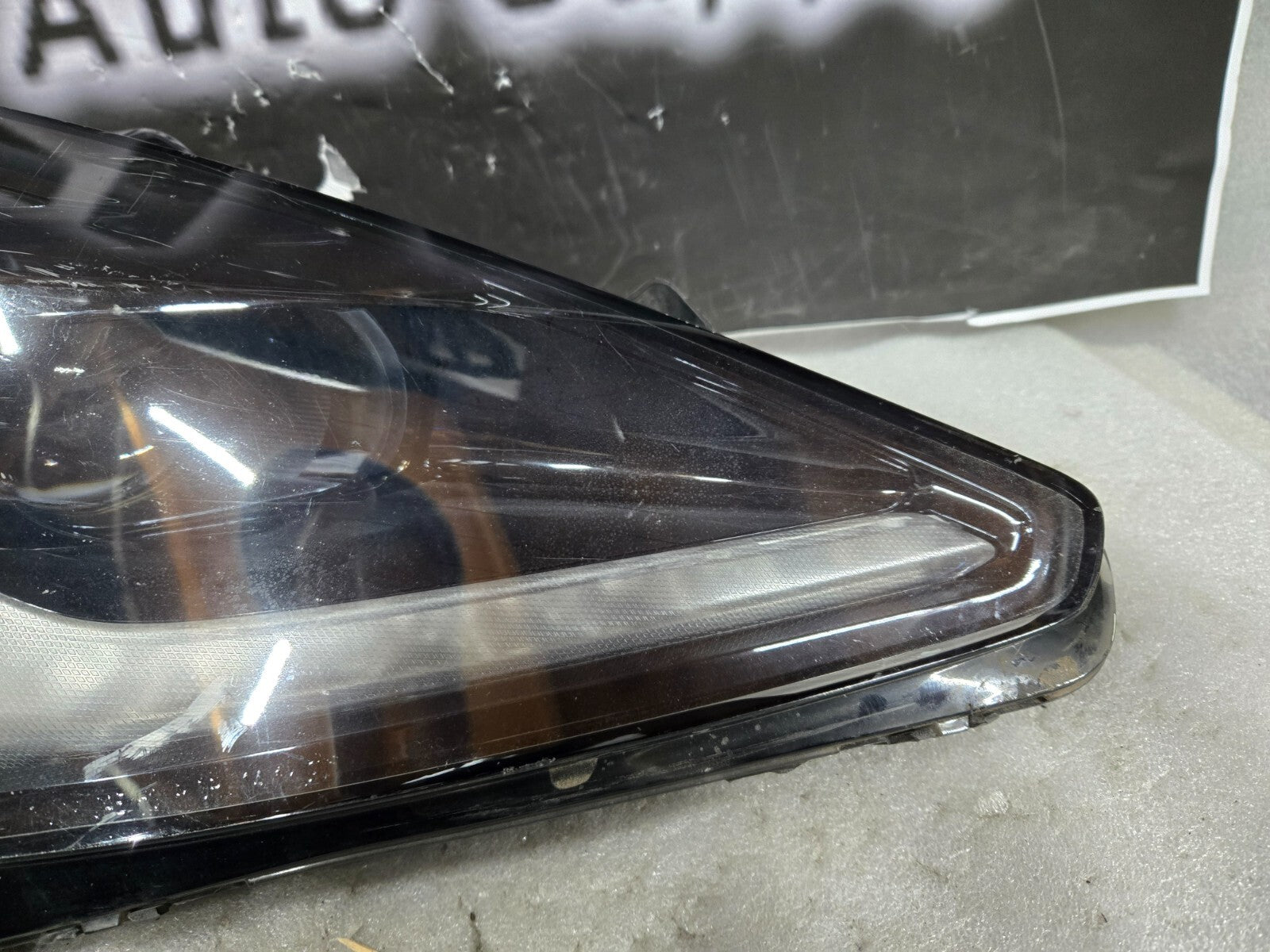 2014 - 2019 Chevrolet Corvette C7 LED HID Xenon Passenger Headlight OEM 23425435