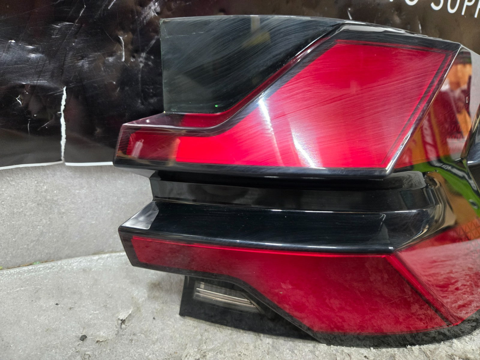 2024-25 BMW X5 G05 REAR RIGHT PASSENGER SIDE OUTER TAILLIGHT TAIL LIGHT LAMP OEM