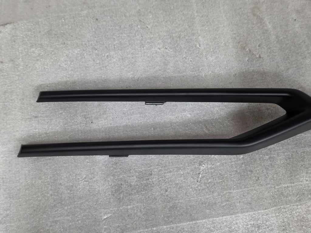 2021 Lamborghini Urus Front Bumper Cover Section 4ML807533AGRU OEM