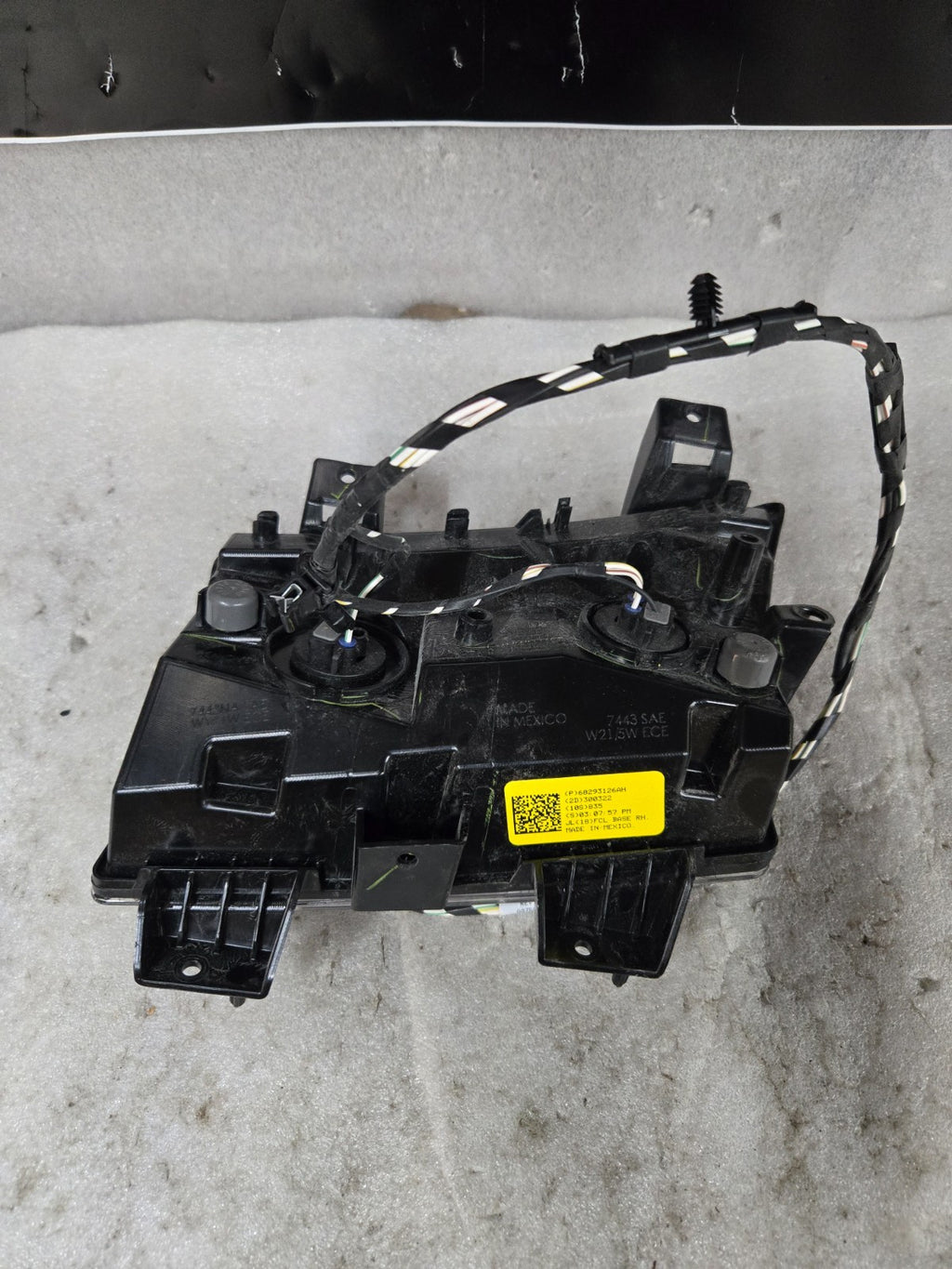 2018 - 2025 Jeep Wrangler Gladiator OEM Turn Signal Right Passenger 68293126AH