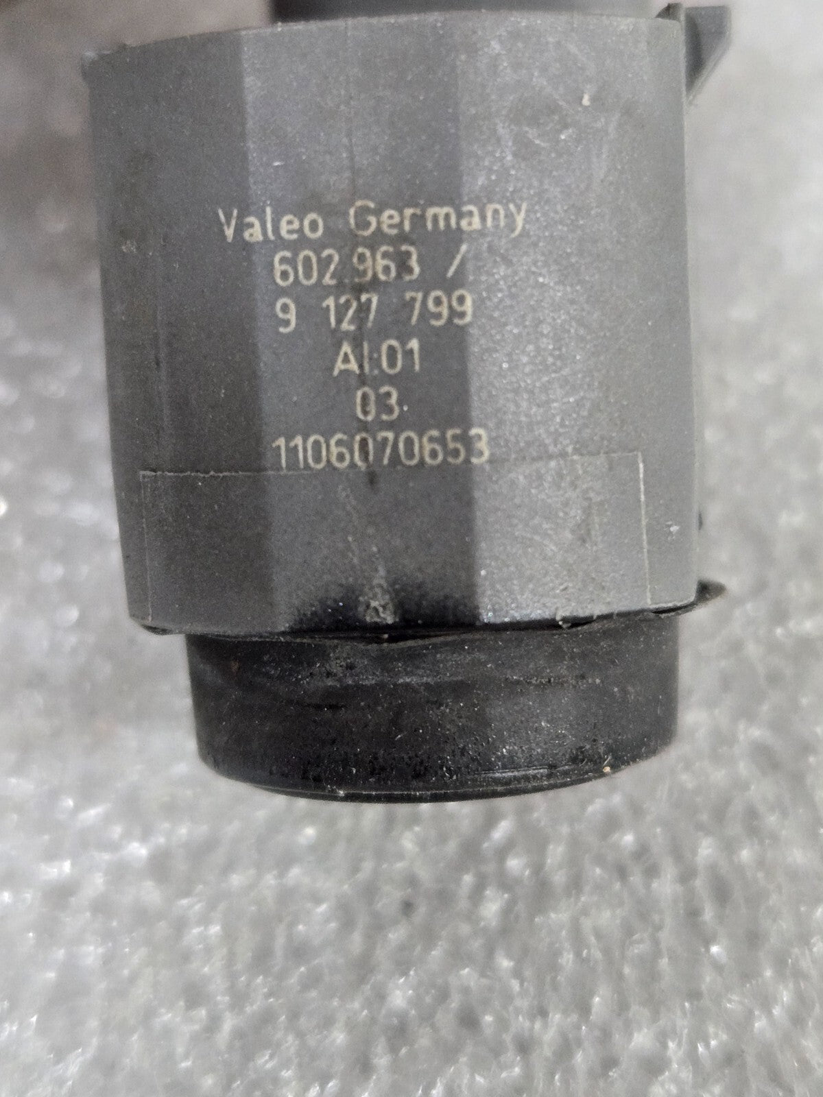 BMW 6 SERIES E63 E64 PDC PARK BUMPER SENSOR BLADE 9127799 3-PIN PLUG OEM