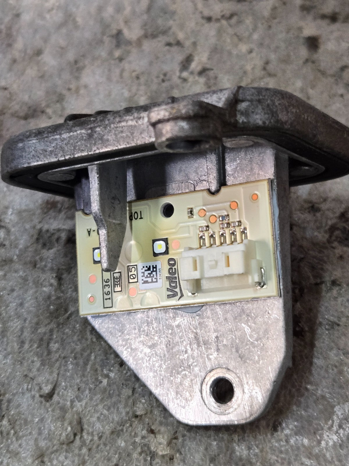 BMW X1 RH Right Passenger Headlight Control Unit Module 90068145 OEM
