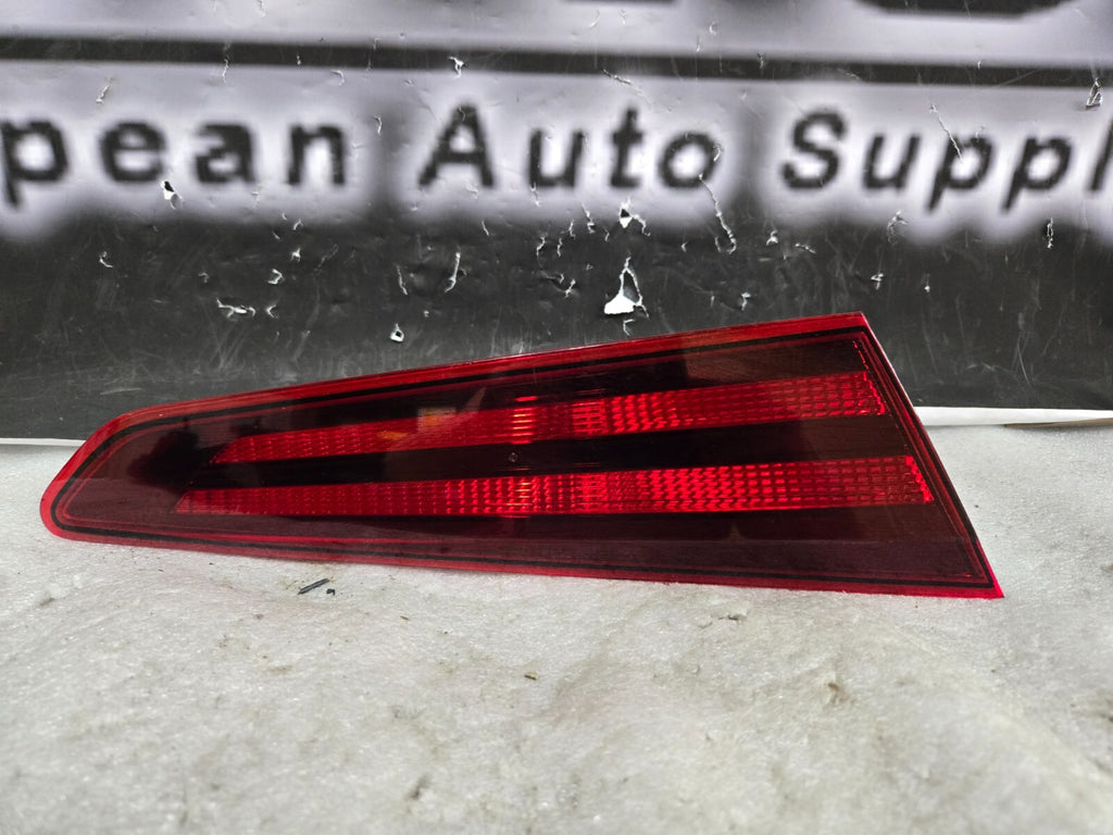 2019 2020 Hyundai Elantra Driver Left LH  Inner Lid Tail Light OEM 92403-F3500