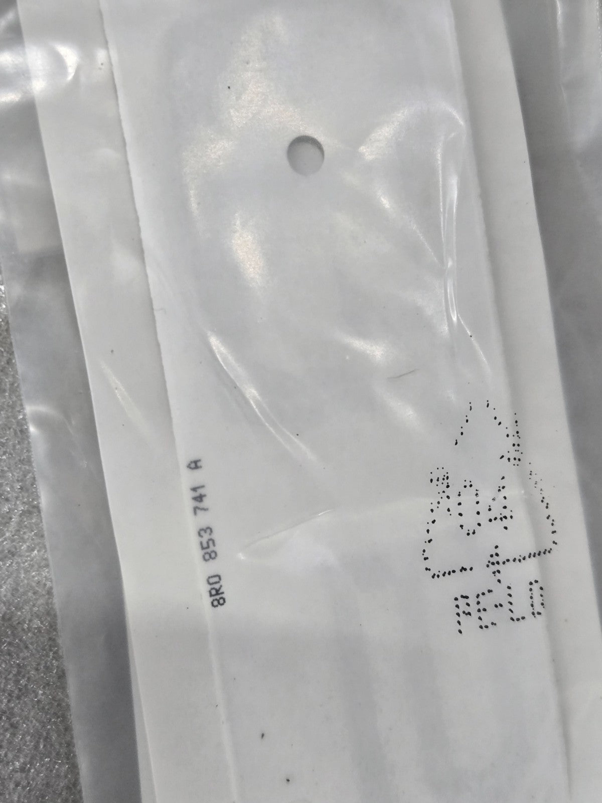 Genuine Audi Q5 Rear Hatch Emblem 8R0-853-741-A-T94 OEM NEW BLACK