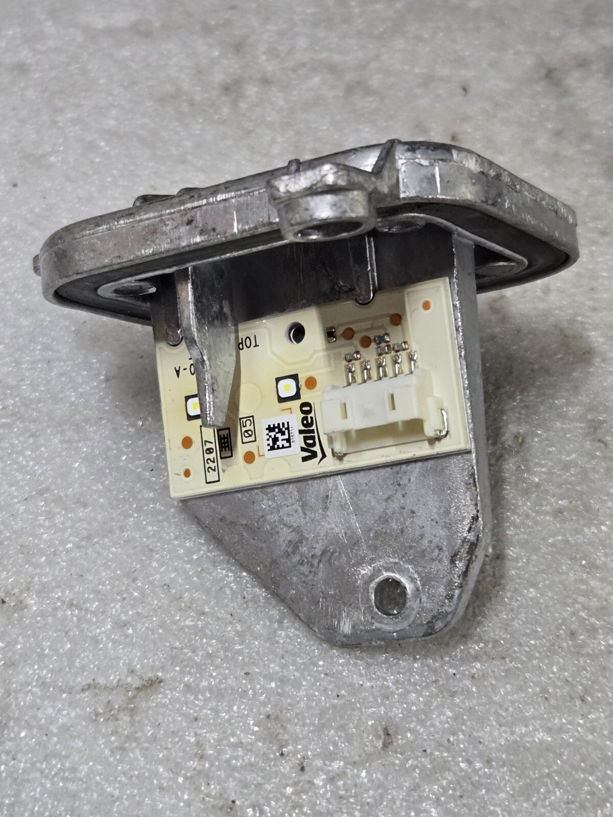 2019-2023 BMW X2 FRONT RIGHT RH HEADLIGHT CONTROL MODULE OEM 90132032
