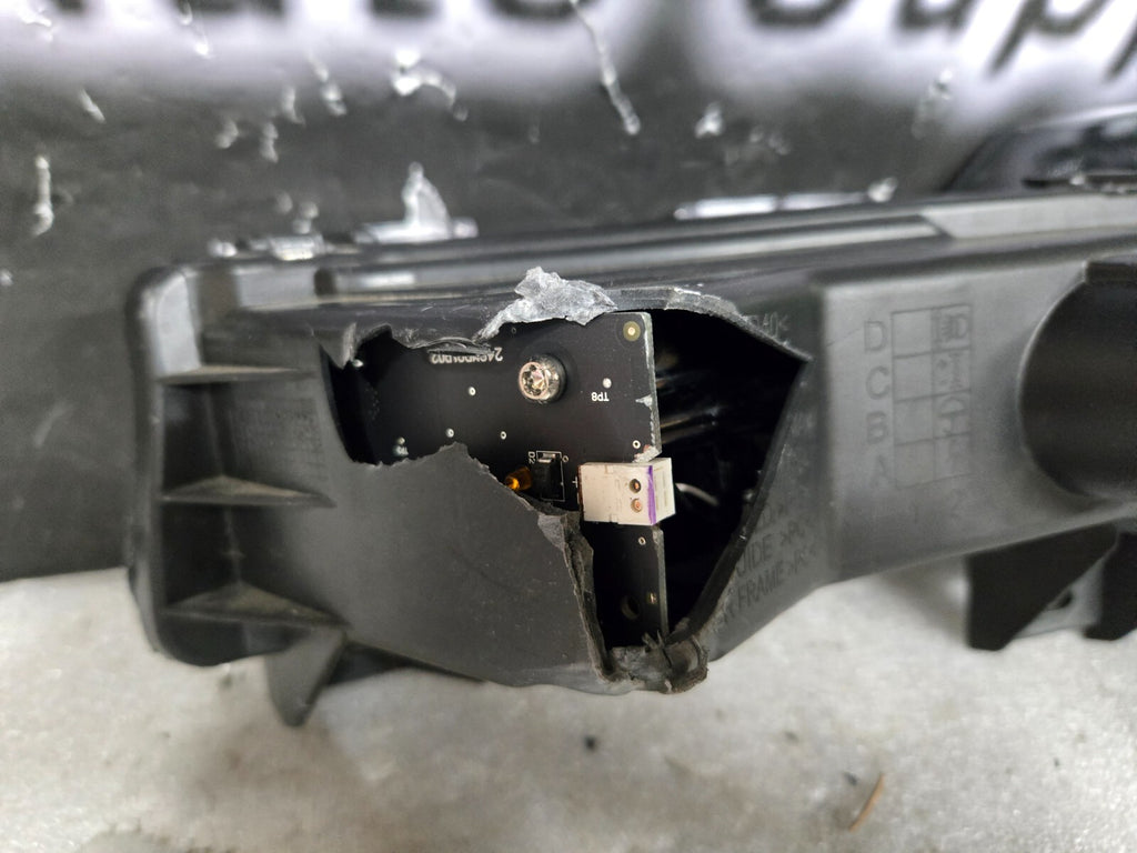 *Damaged* Tesla Model Y Front Right Side Fog Light Lamp 2020 2021 2022 2023 OEM