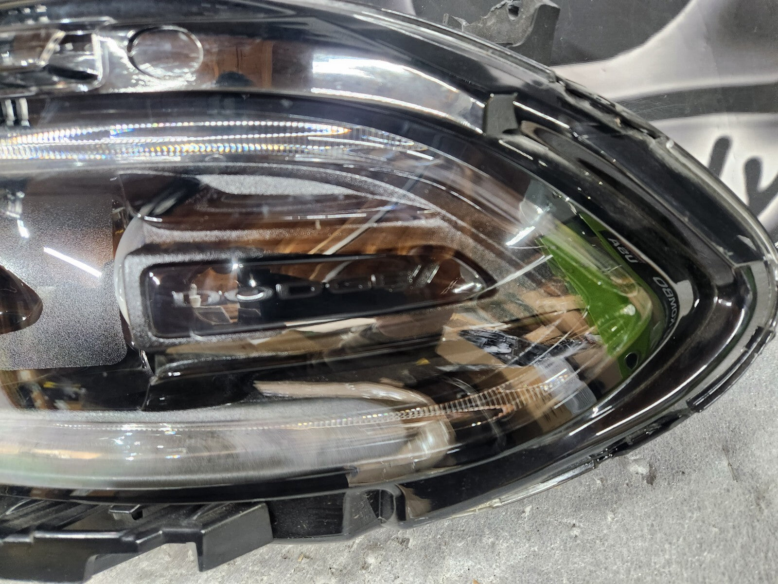 2015-2020 Dodge Charger Hellcat Xenon Headlight Left Driver LH 68410317AD OEM