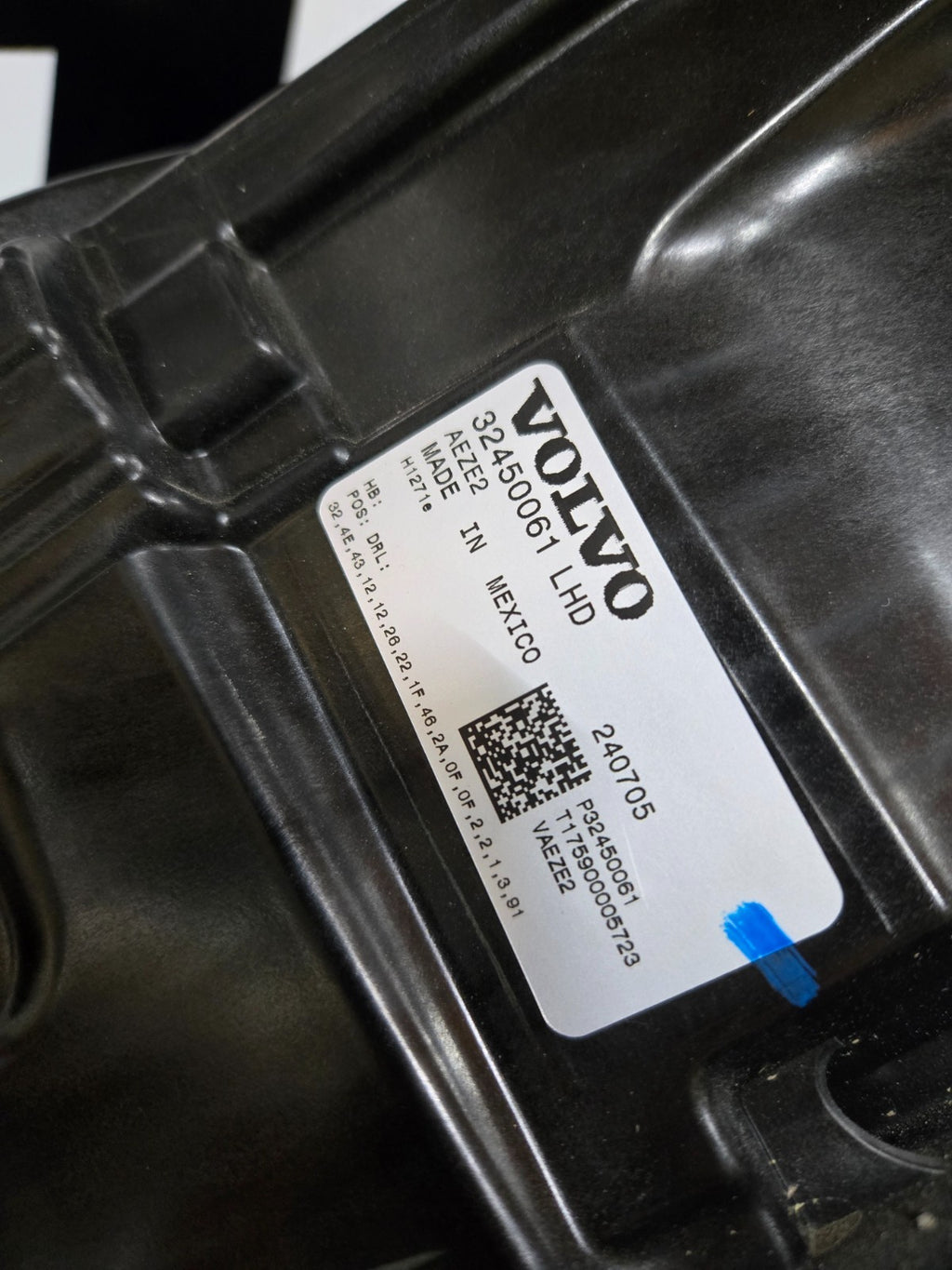 2025 VOLVO EX90 ULTRA RIGHT RH PASSENGER SIDE LED HEADLIGHT OEM 32450061