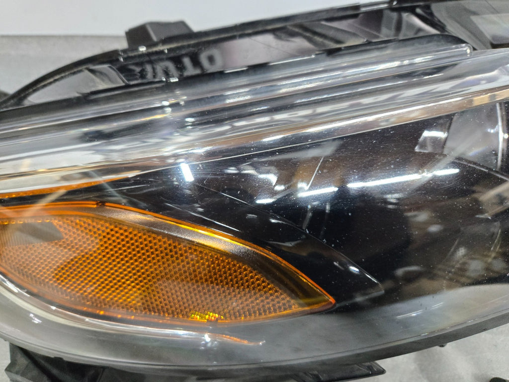 2019-2021 Chevrolet Malibu Right RH Passenger Halogen Headlight OEM 84680166