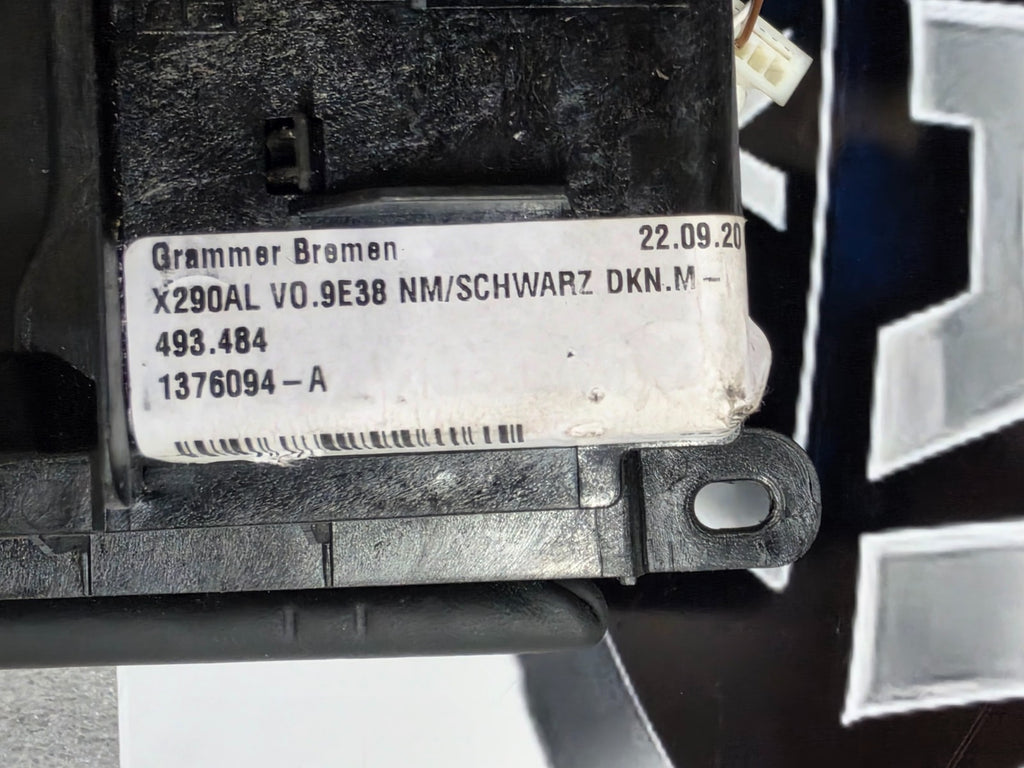 2018-2021 MERCEDES GLC63 AMG C253 CENTER CONSOLE ARMREST STORAGE OEM A2905402601