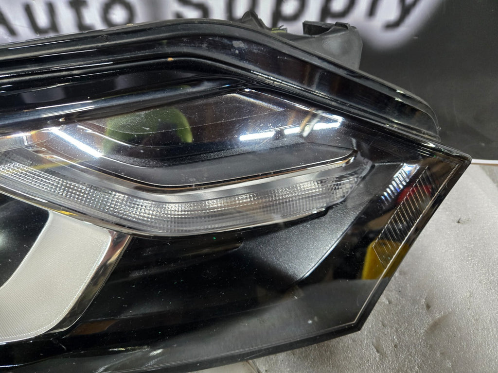 2018 2019 2020 Chevrolet Equinox Headlight Halogen Right RH GM OEM 84428284
