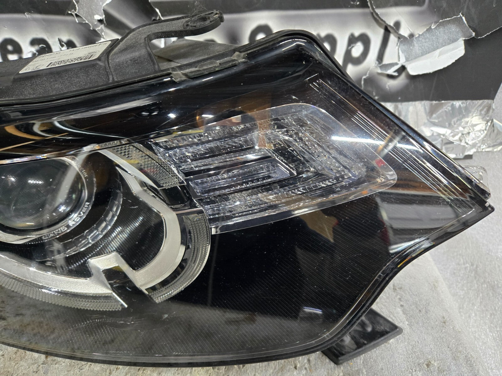 2015-2019 LAND ROVER DISCOVERY SPORT RIGHT RH XENON HID HEADLIGHT ASSEMBLY OEM