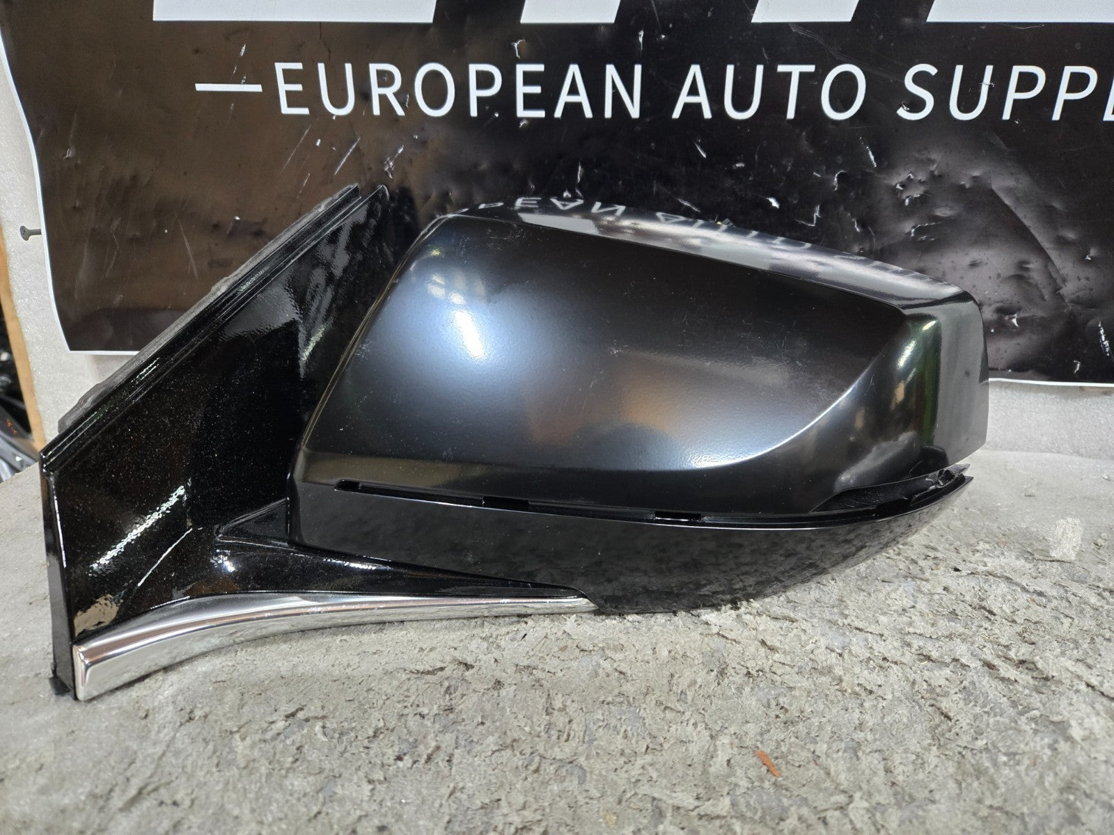 2017 Cadillac XTS Left Side View Mirror PN 23497695 New OEM Genuine