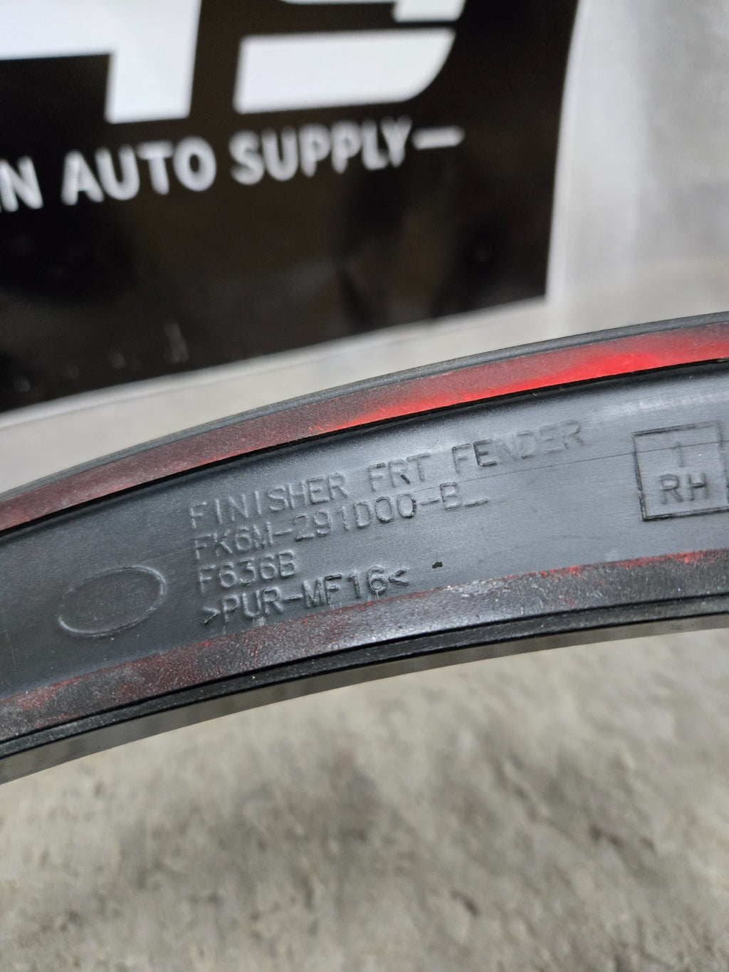 2015-2019 RANGE ROVER SPORT L494 FRONT RIGHT FENDER ARCH FACTORY OEM