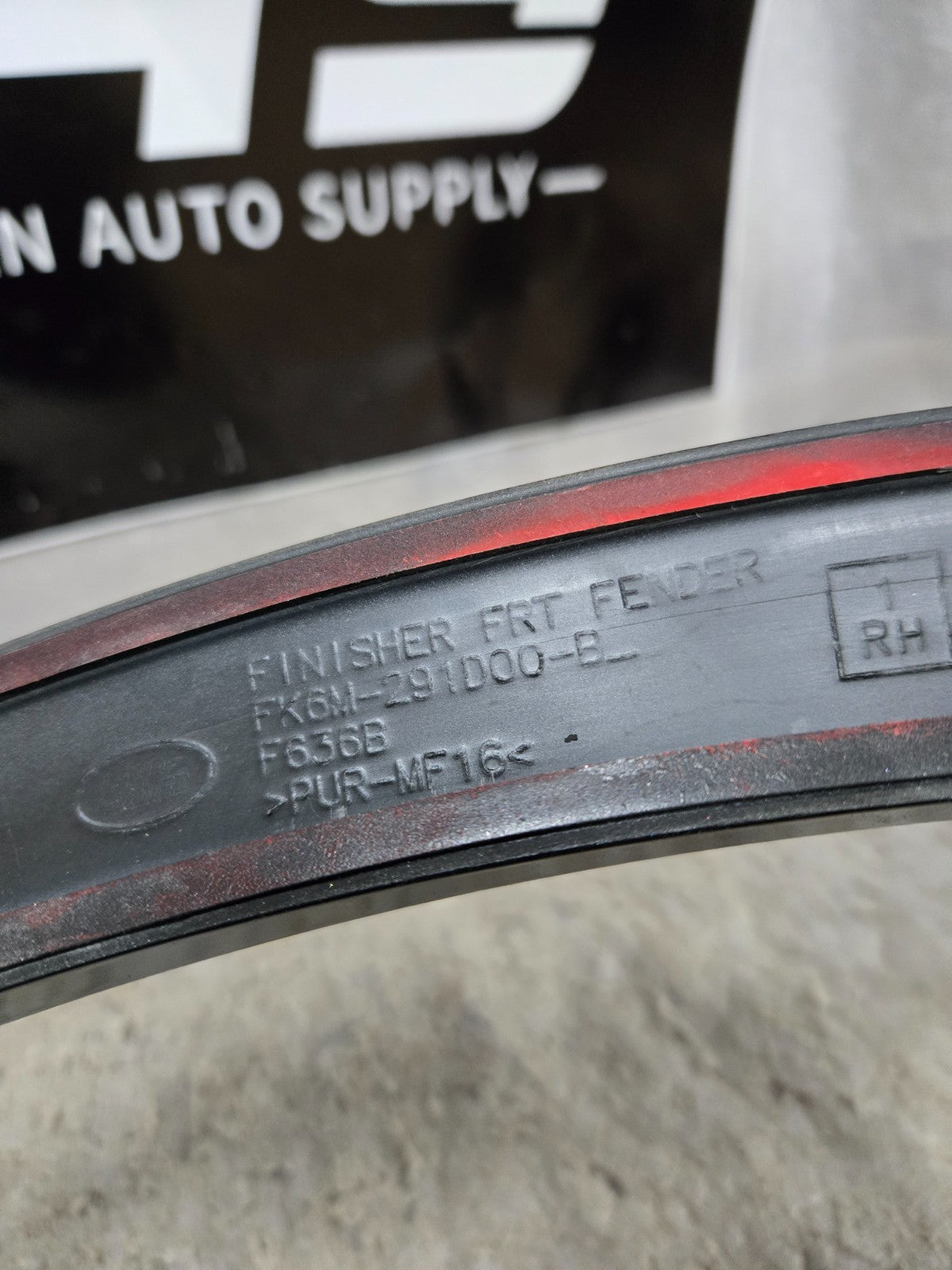 2015-2019 RANGE ROVER SPORT L494 FRONT RIGHT FENDER ARCH FACTORY OEM