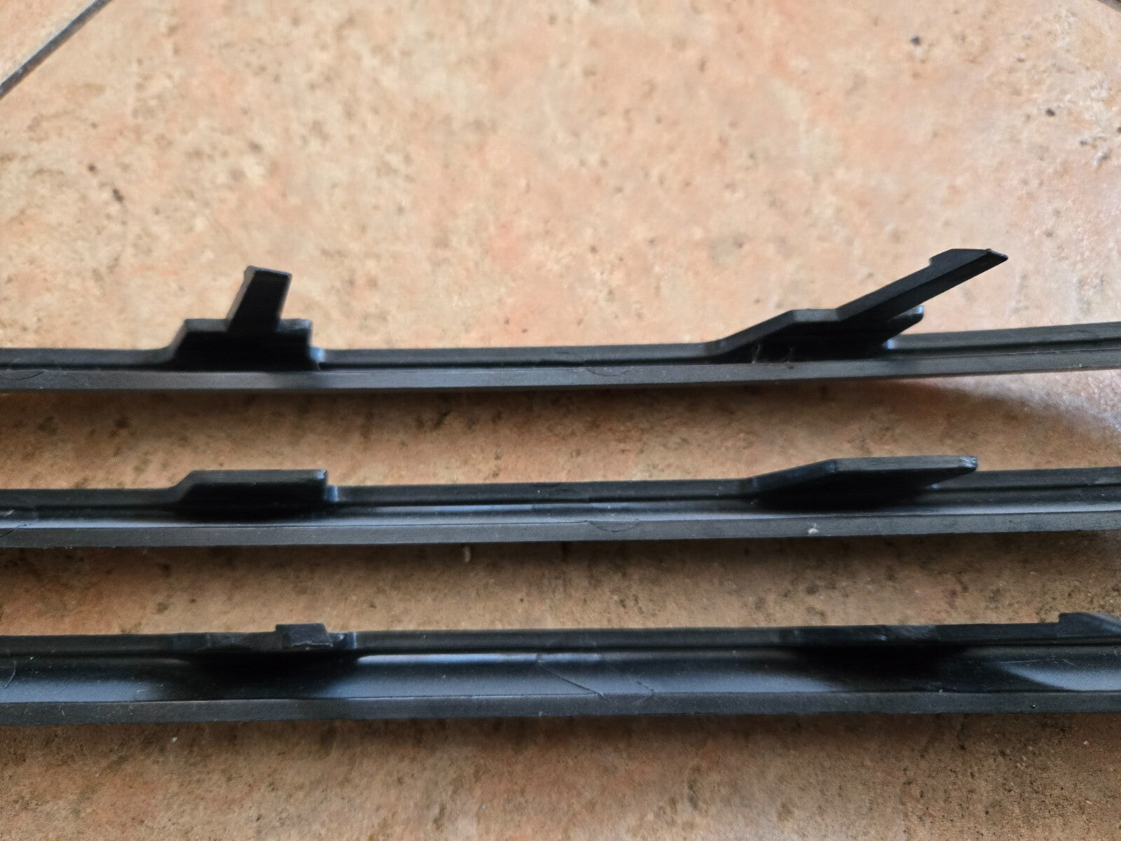 2013-2017 RANGE ROVER AUTOBIOGRAPHY LH LOWER BUMPER GRILLE INSERT OEM CK52018K28