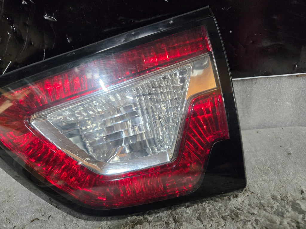 2013-2017 Chevy Traverse RH Right Inner Trunk Tail Light Lamp 20956906 OEM