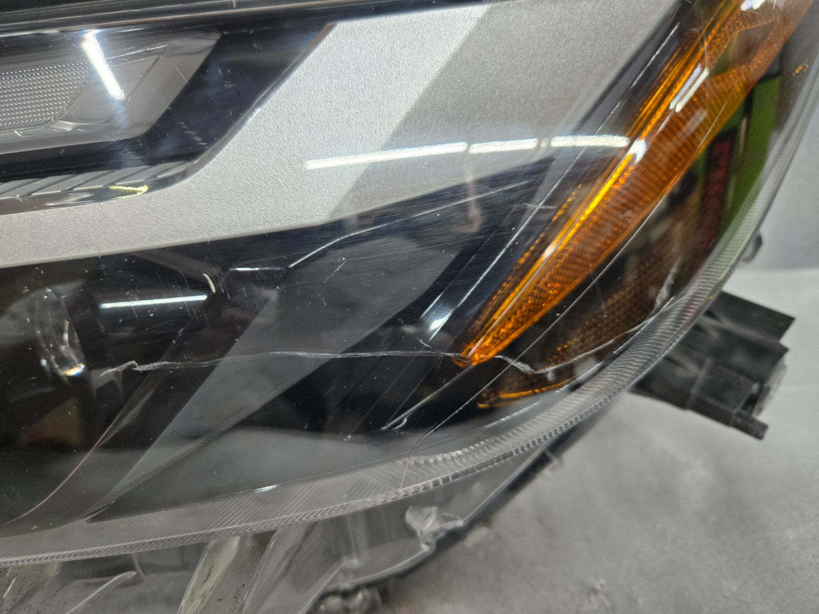 2022-2024 TOYOTA RAV4 XLE LEFT LH DRIVER HEADLIGHT LED OEM 811500R35000