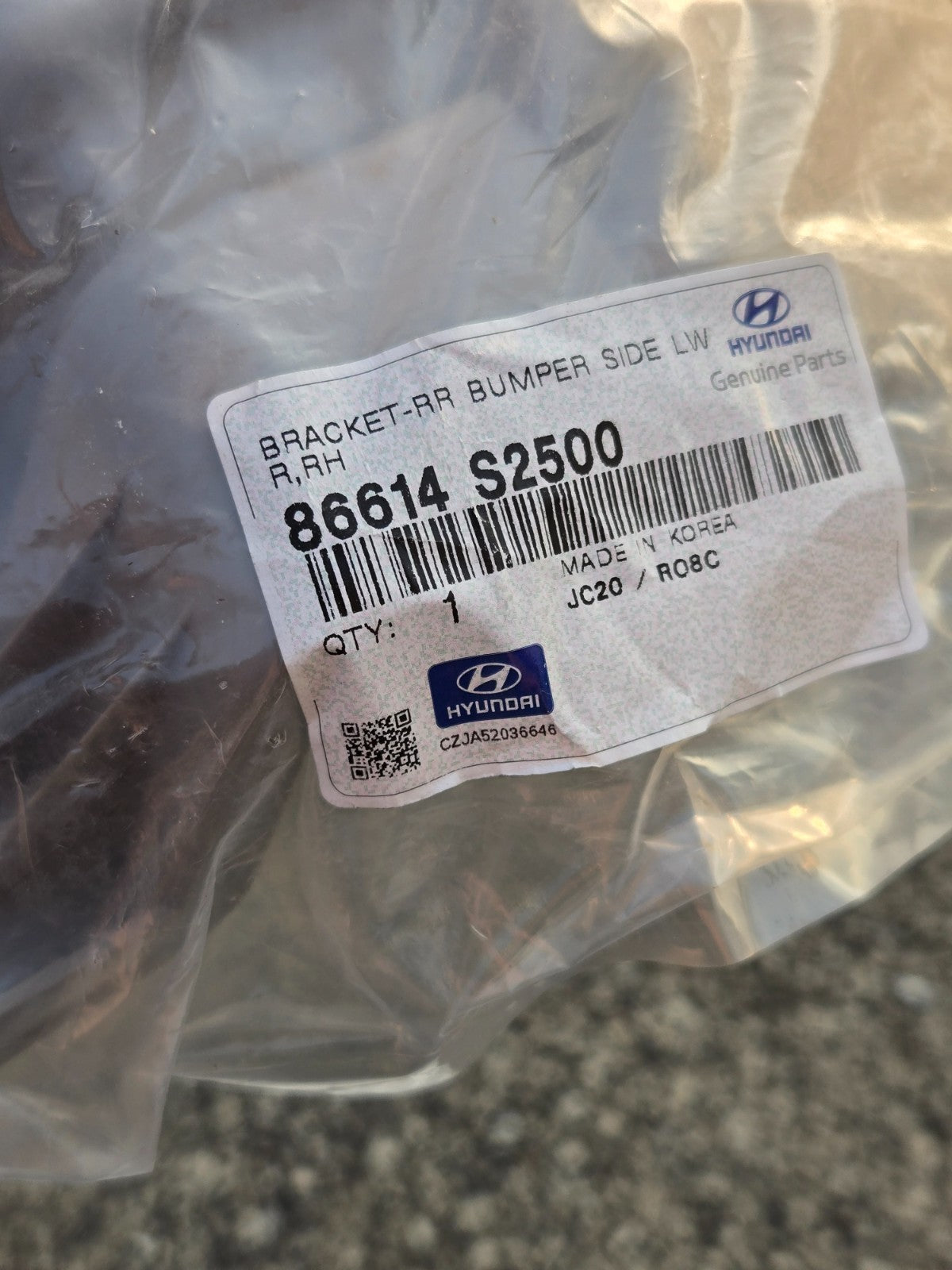 Genuine Hyundai Support Bracket 86614-S2500 NEW OEM