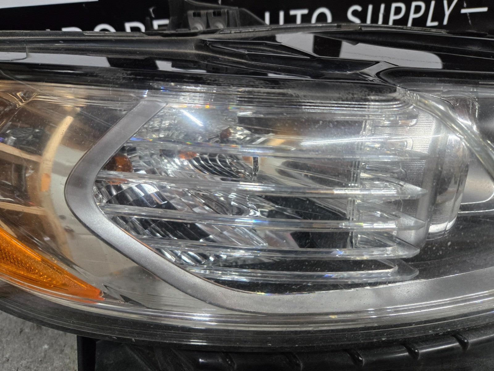 2013-2016 Ford Fusion Halogen Right Side Headlight Assembly OEM DS73-13W029-CD