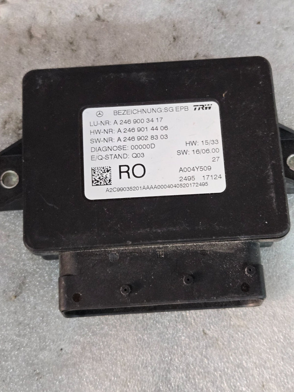 2014 - 2019 MERCEDES CLA250 C117 PARKING BRAKE CONTROL MODULE OEM A2469003417