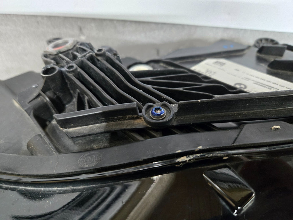 2022-2025 BMW 3-Series Right RH Passenger Shadowline LED Headlight OEM 7886664