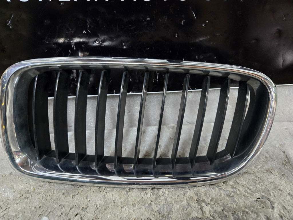 2012 - 2015 BMW 3 Series Front Kidney Grille Left + Right Side 5113-7255411 OEM