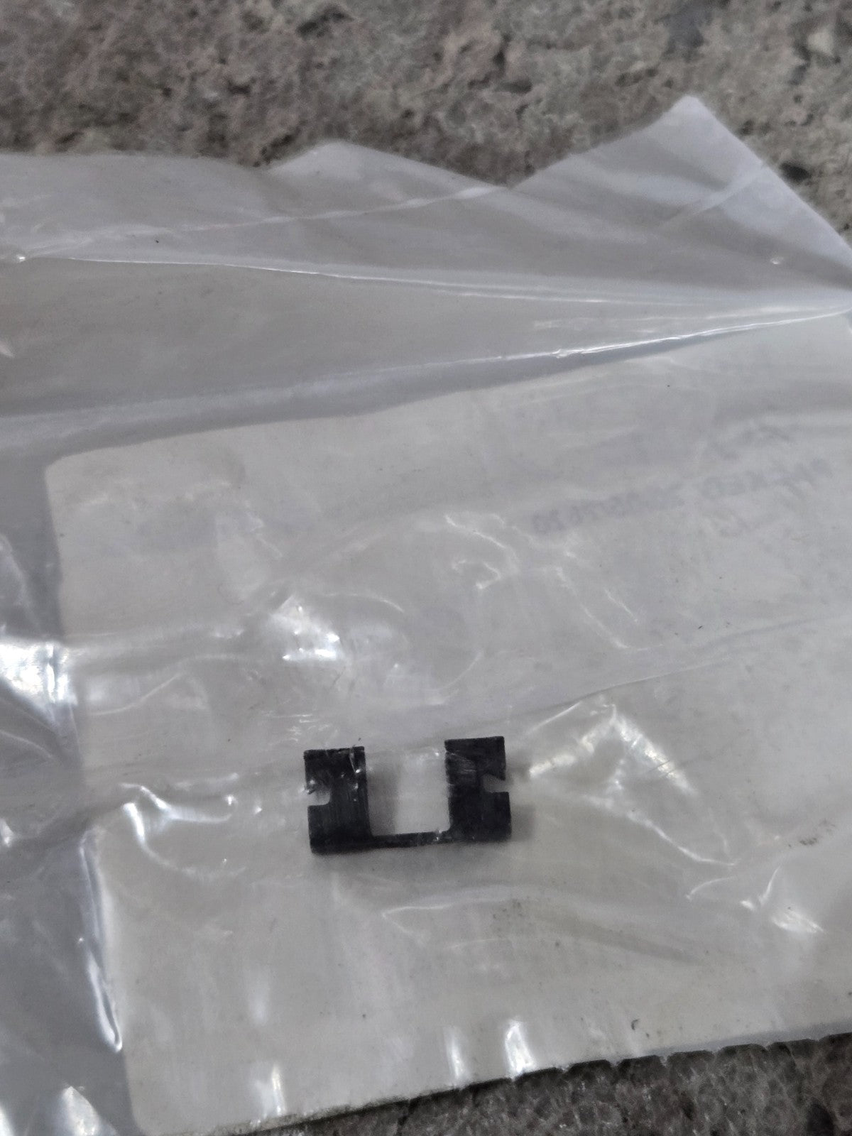 Genuine Volkswagen Audi Temp Sensor Retainer Retaining Clip N90653901 OEM NEW
