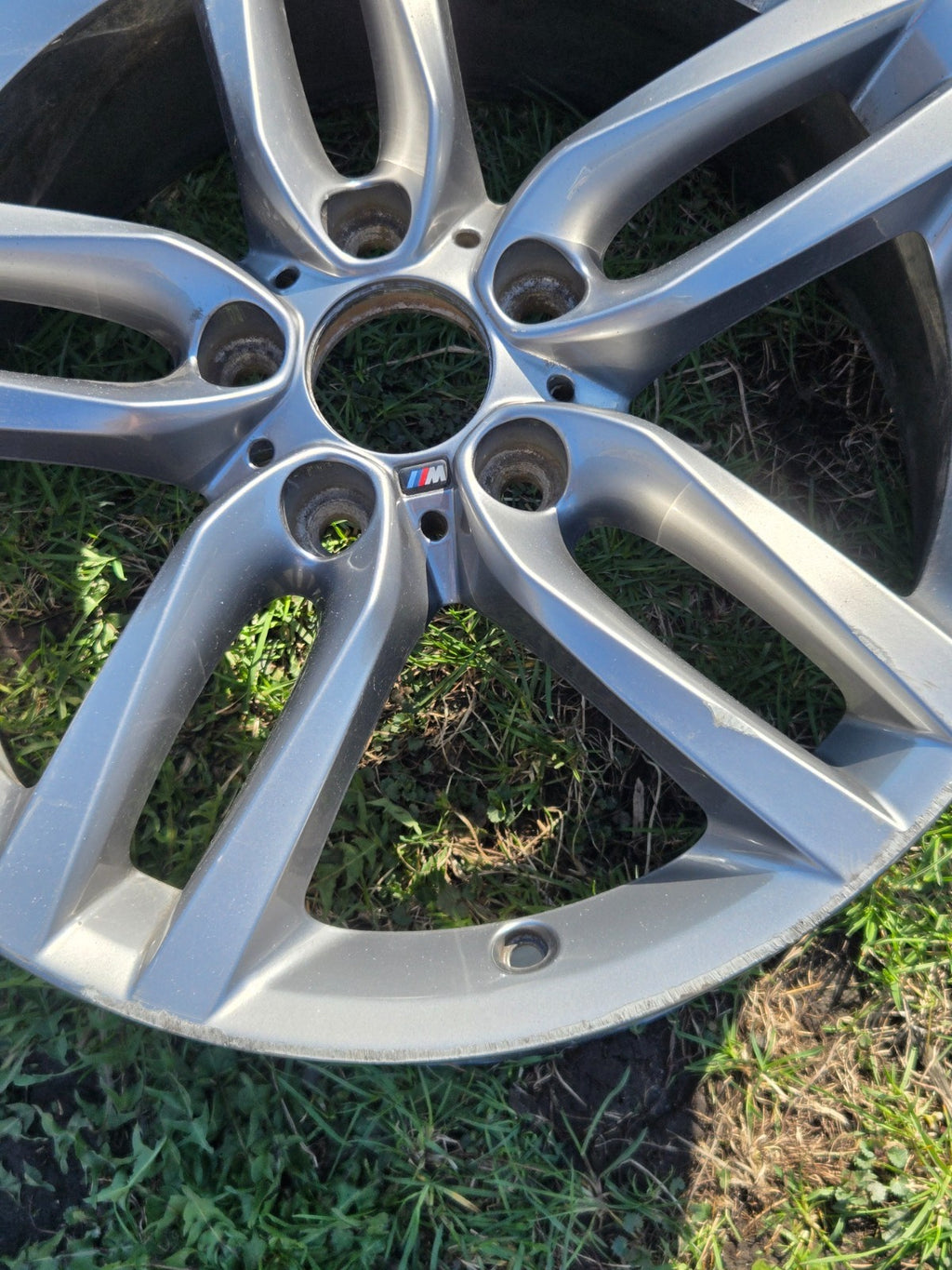 BMW M235i 228i M240i 230i OEM 18" FRONT Wheel 86127 7846784 7852489