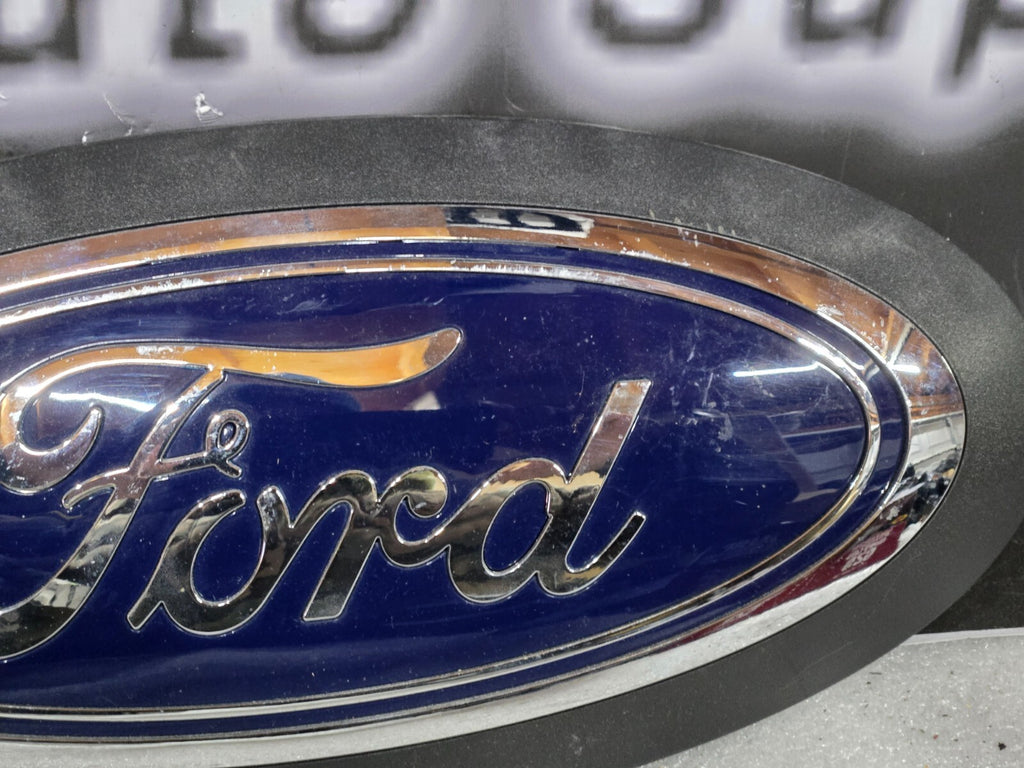 2023 - 2024 FORD F350 OEM FRONT UPPER GRILLE EMBLEM LOGO PC3B-8B262-AB