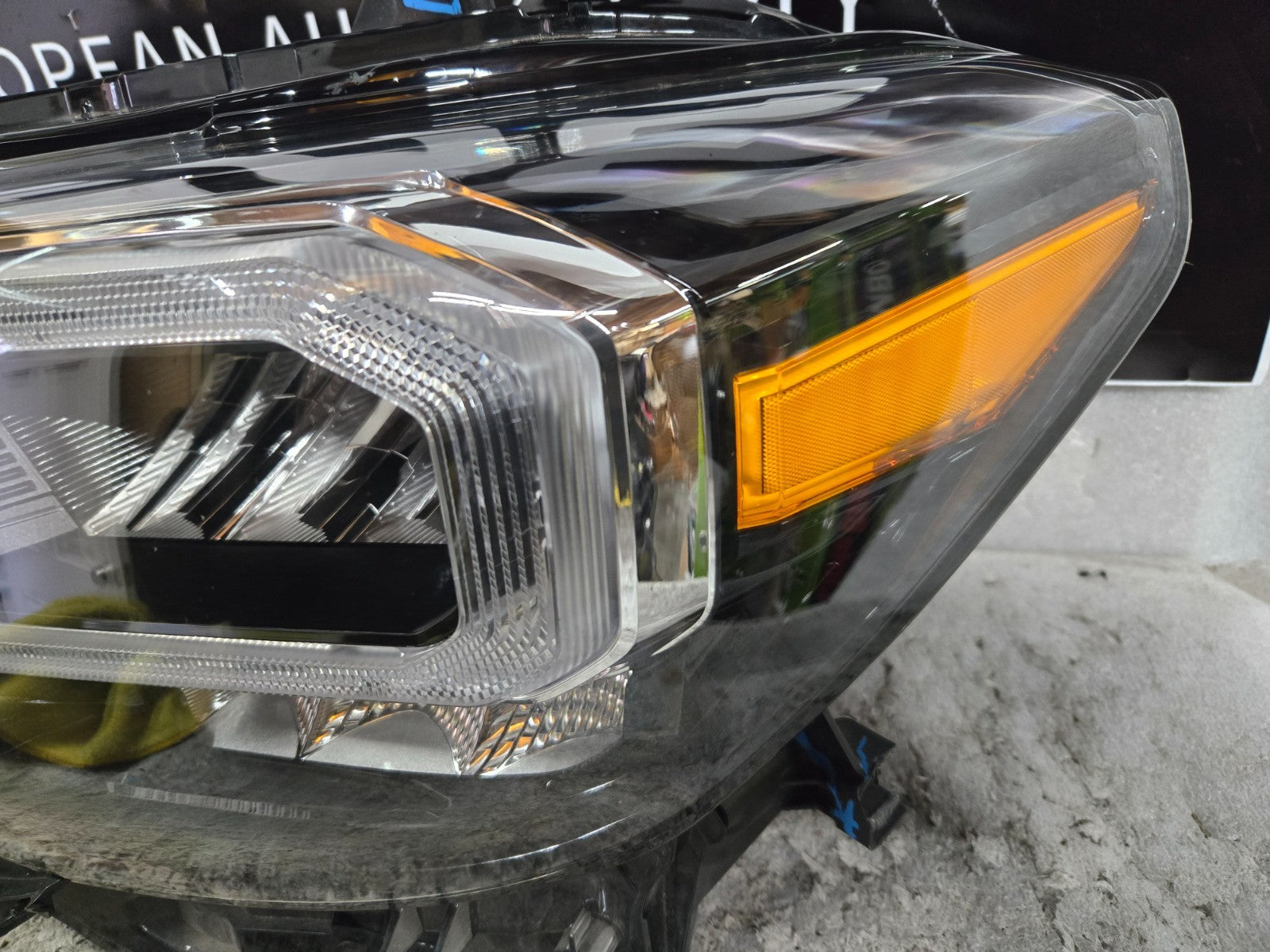 2020 2021 2022 2023 Toyota Tacoma Headlight Left Driver Side Full LED OEM