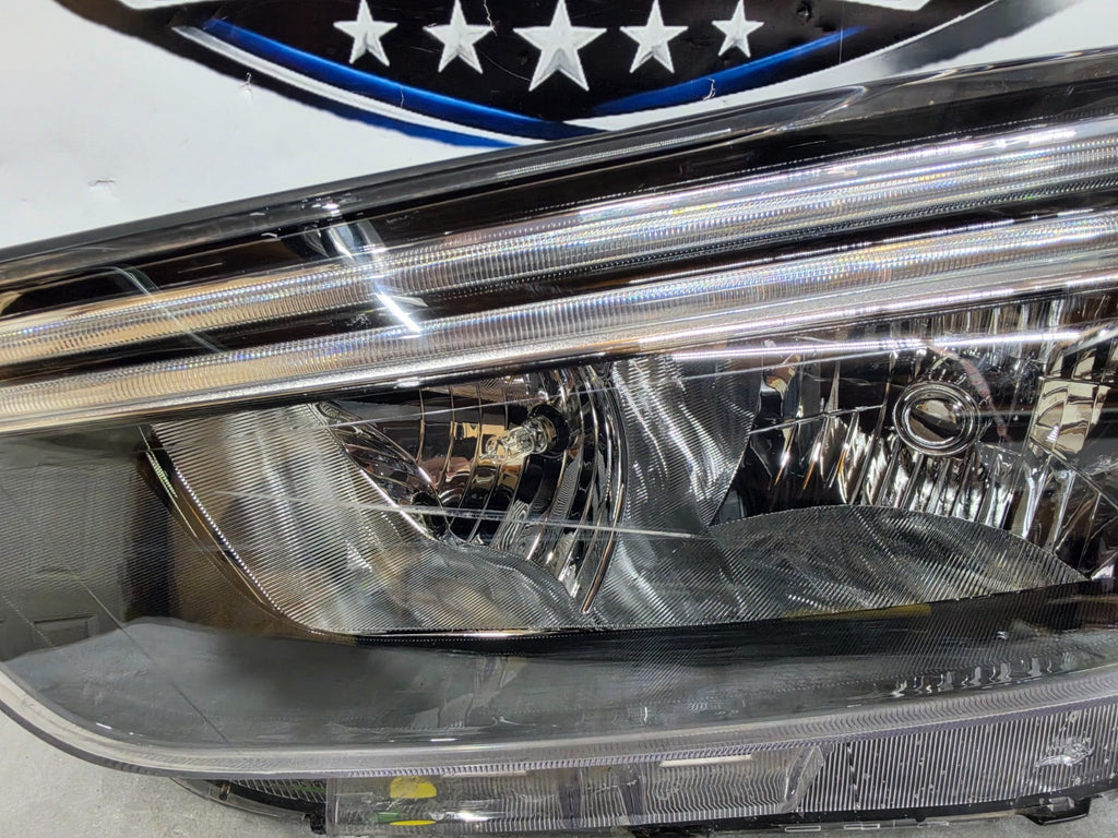 2017-2021 BUICK ENCORE Left LH Driver Headlight Halogen w/ LED OEM 42771350