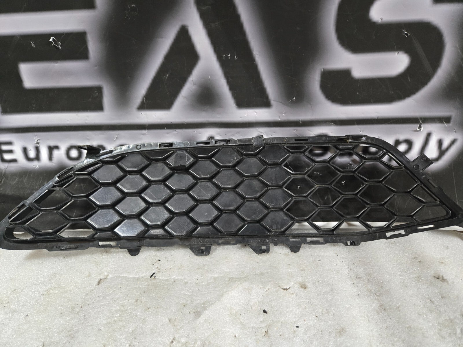 2017-2021 ALFA ROMEO GIULIA FRONT BUMPER LEFT LOWER GRILLE 156107969 OEM
