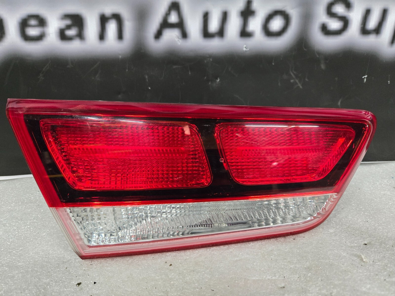2016-2018 KIA OPTIMA TAIL LIGHT ASSEMBLY INNER TRUNK LEFT SIDE LED 92403-D4 OEM