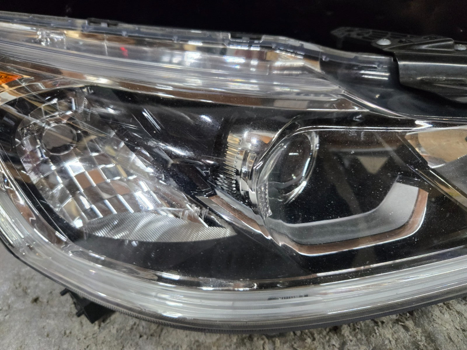 2016-2017 HONDA ACCORD SEDAN RH PASSNGER SIDE HEADLIGHT HALOGEN WITH LED OEM