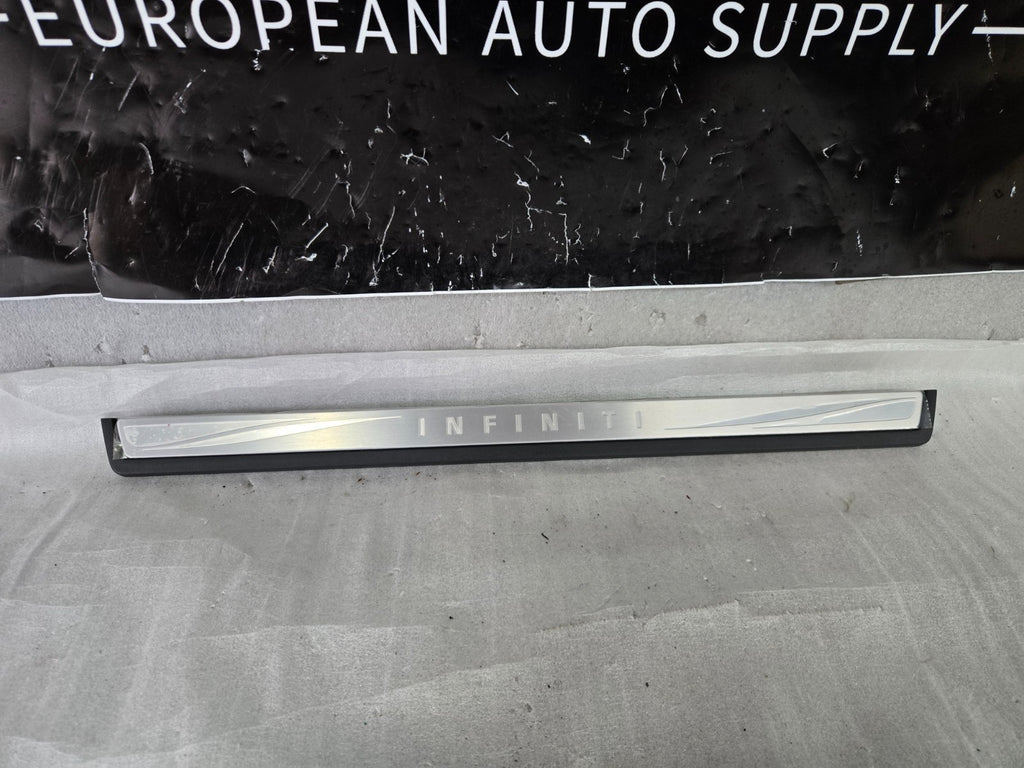 2018 - 2020 INFINITI QX60 FRONT LEFT DOOR SILL SCUFF PLATE STEP TRIM COVER OEM