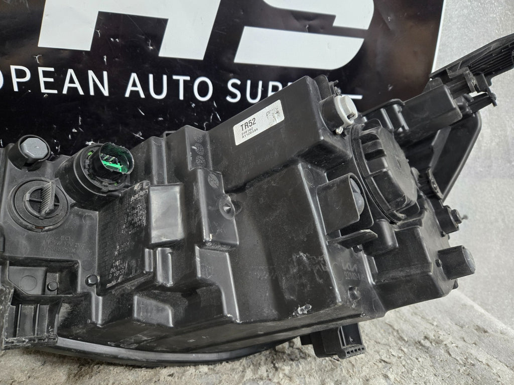 2023-2025 Kia Soul Right RH Passenger Side Halogen Headlight OEM 92102-K05