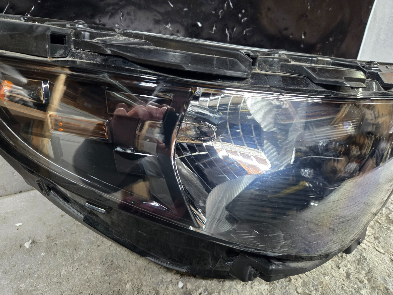 2023-2025 Kia Soul Right RH Passenger Side Halogen Headlight OEM 92102-K05