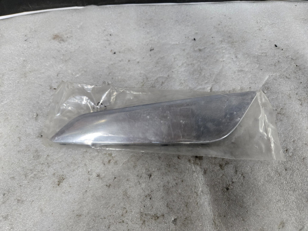 NEW BMW 5 G30 Left LH Driver Side Panel Air Duct Trim 51137349593 7349593 OEM