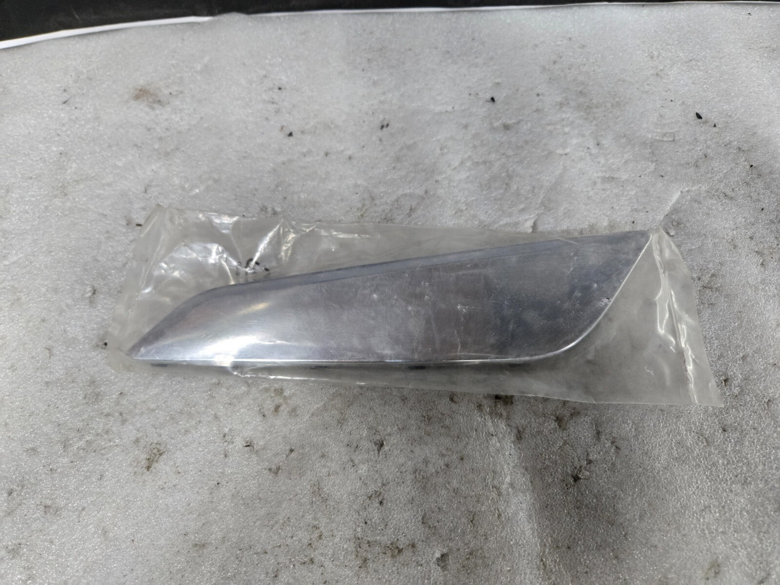 NEW BMW 5 G30 Left LH Driver Side Panel Air Duct Trim 51137349593 7349593 OEM