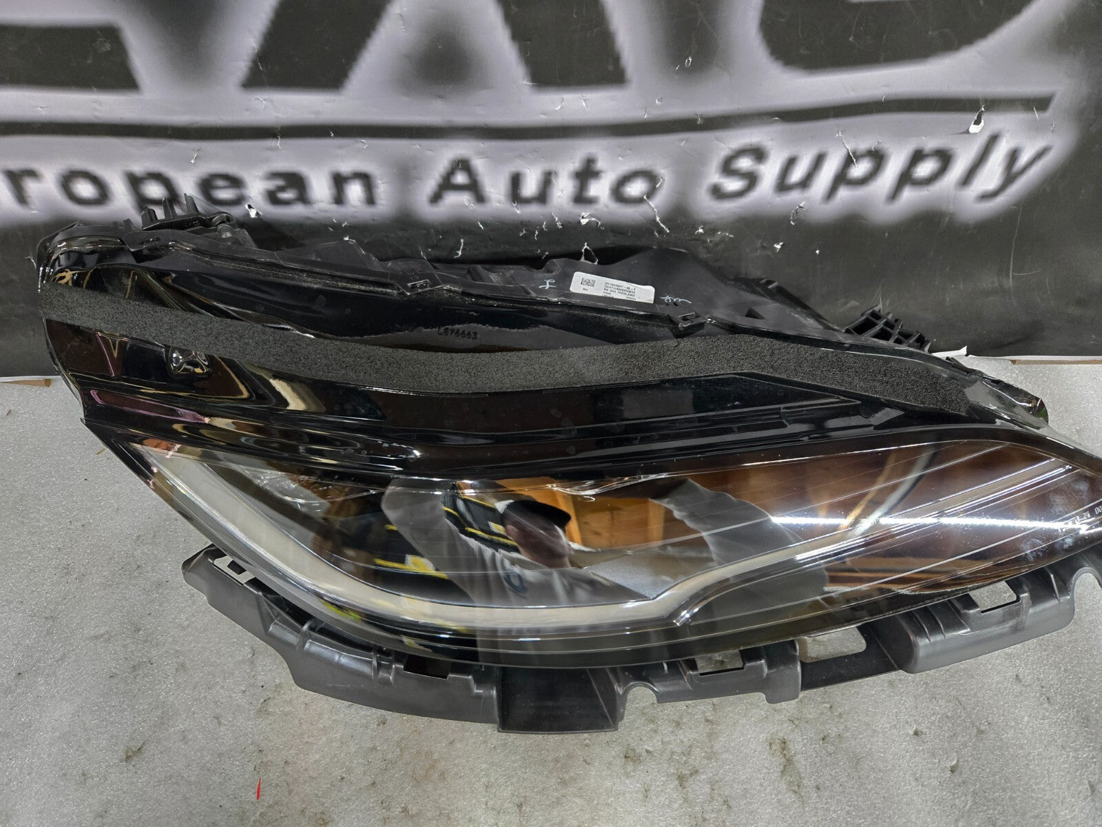 2024-2025 TESLA MODEL 3 HIGHLAND HEADLIGHT OEM RIGHT PASSENGER SIDE 1694087-98-F
