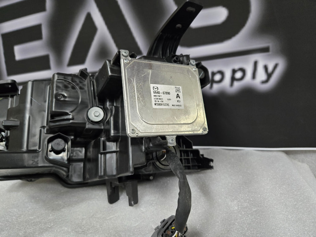 2023-2024 Mazda CX50 CX-50 Right Passenger Side Headlight OEM VA40-51030
