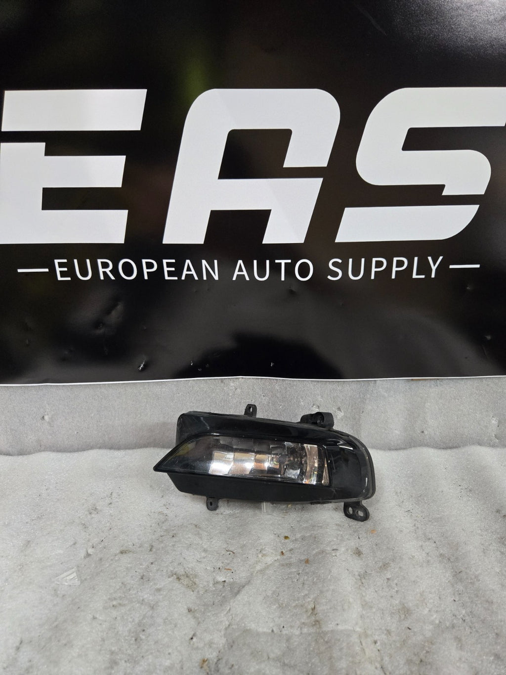 2009-2016 Audi  S4 LEFT DRIVER LH SIDE Fog Light Assembly 8K0941699C OEM