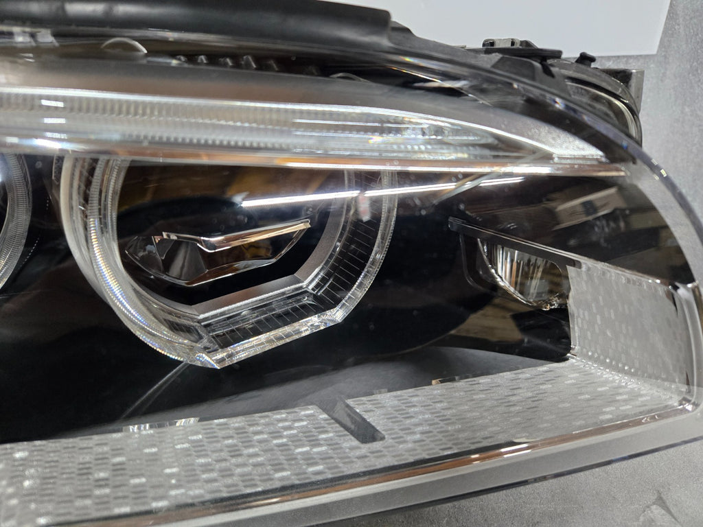 2014-2016 BMW 5-Series M5 F10 Adaptive LED Headlight Right OEM 7352486 COMPLETE!