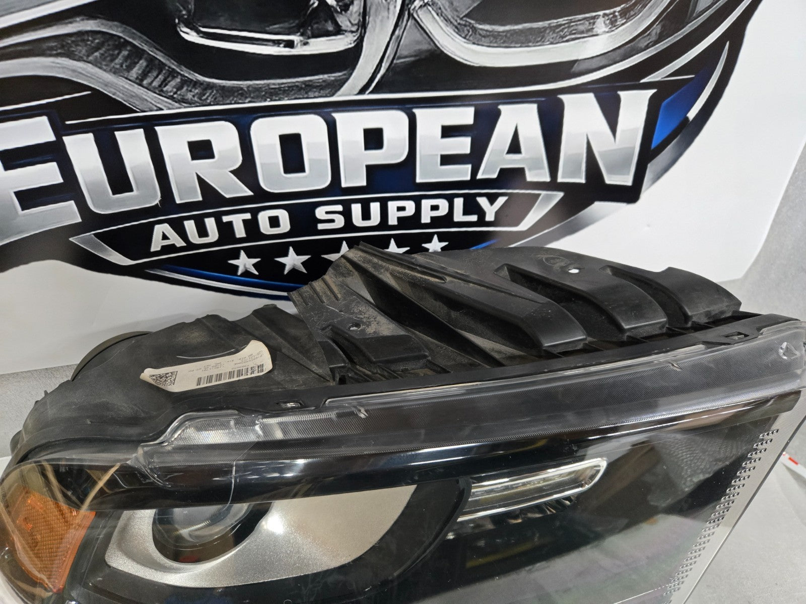 2014-2018 Dodge Durango HID Headlight Right RH Passenger Side 68184830AE OEM R