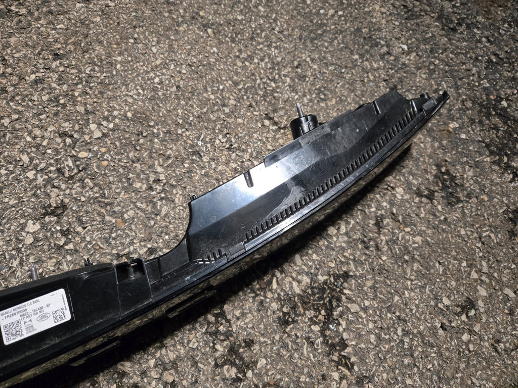 2022 - 2026 Range Rover L460 Rear Tailgate Center Panel M8E215C436BP OEM