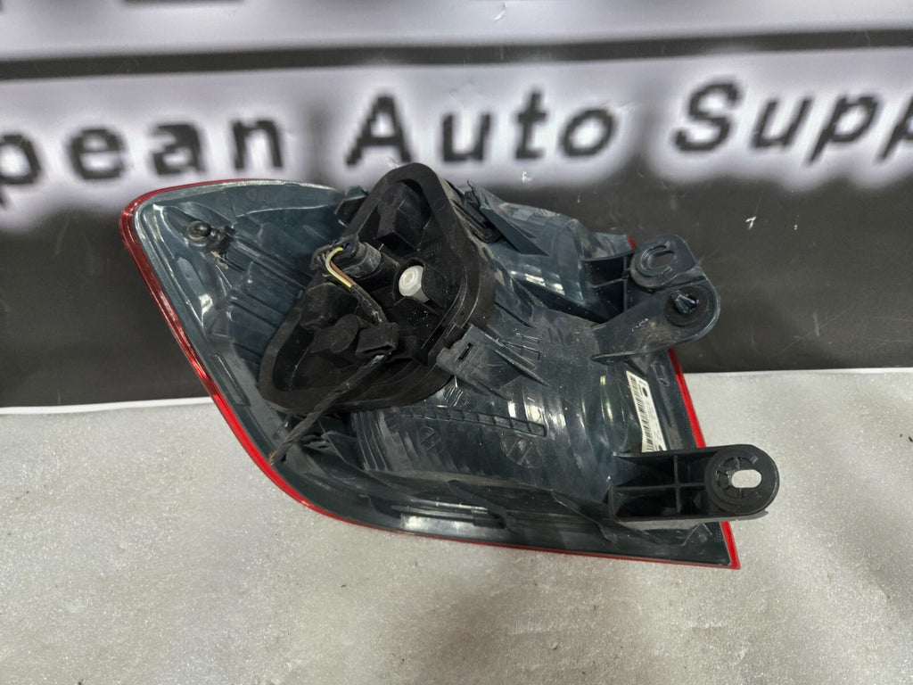 2012-15 BMW 320i F30 328i Rear Right Passenger Side Outer Tail Light 7259896 OEM